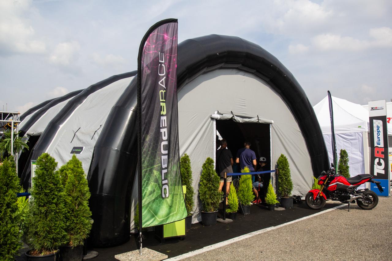 Allenamento e sessione guidata su sim professionali RaceRepublic